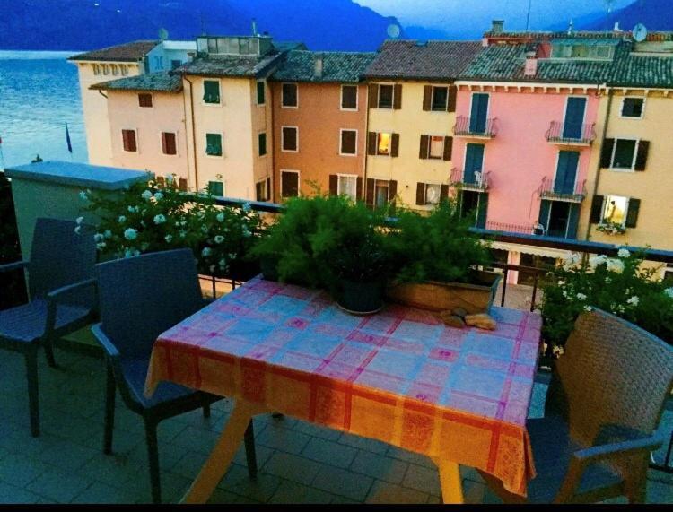 Ferienwohnung Casa Elvira Brenzone sul Garda Exterior foto