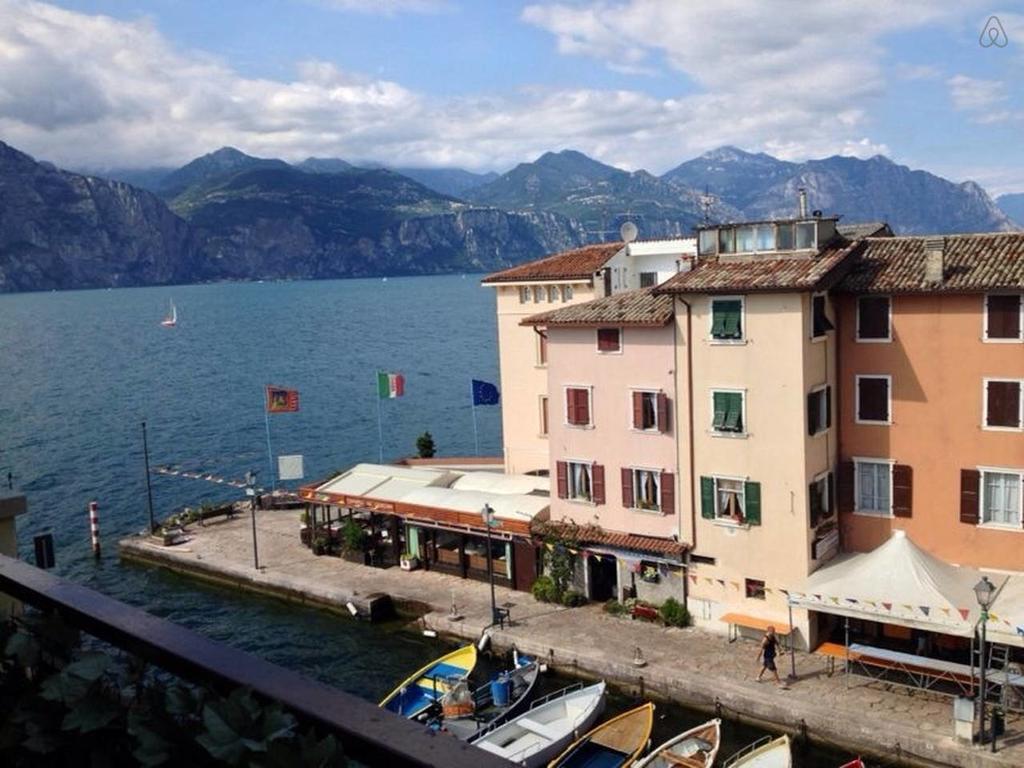 Ferienwohnung Casa Elvira Brenzone sul Garda Exterior foto